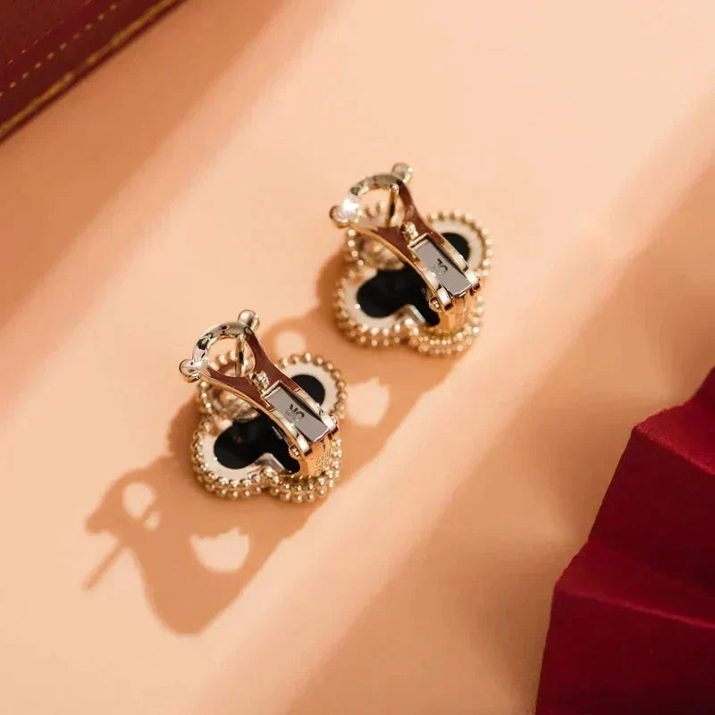 ¡®Lume Jewels¡¯CLOVER MEDIUM 1 MOTIFS ONYX STUD EARRINGS