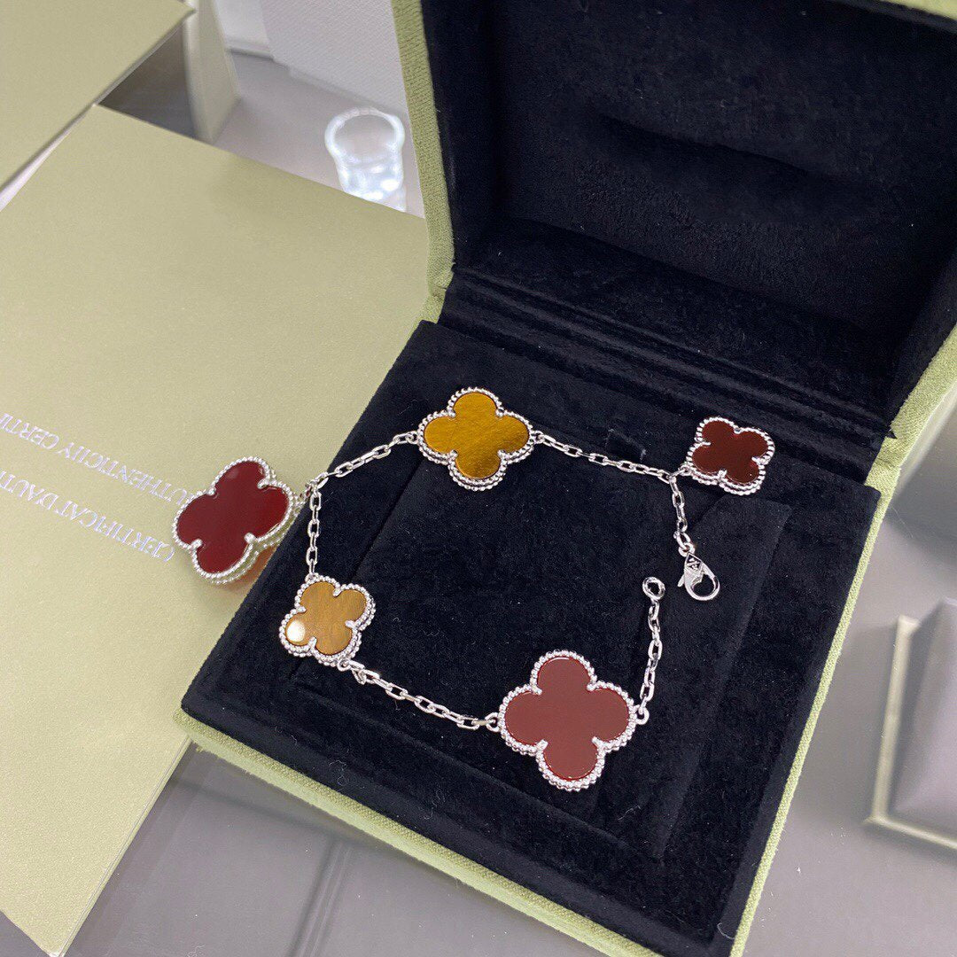 ¡®Lume Jewels¡¯CLOVER 5 MOTIFS SIVLER CARNELIAN TIGER EYE BRACELET