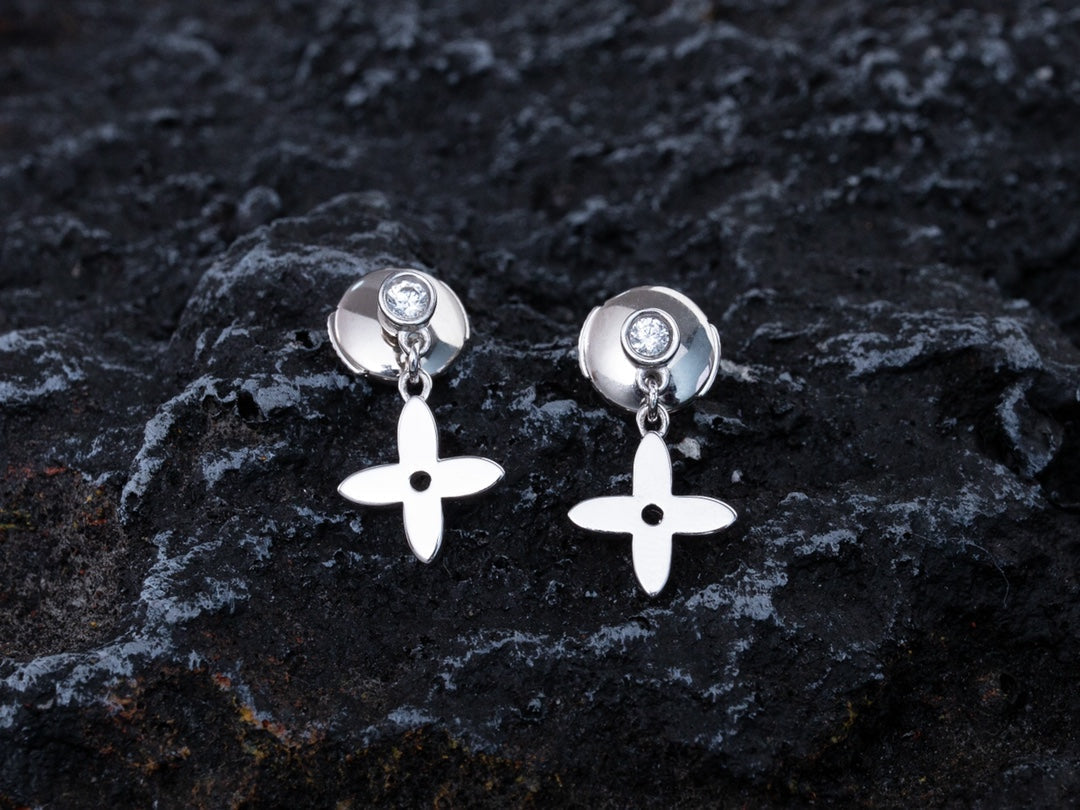 ¡®Lume Jewels¡¯VIDYLLE SILVER DIAMOND MINI DROP EARRINGS