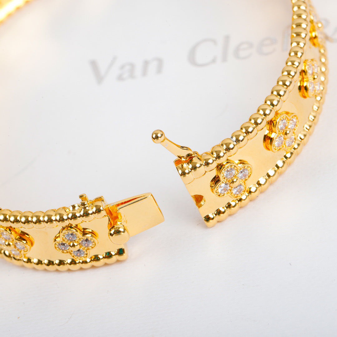 ¡®Lume Jewels¡¯CLOVER BRACELET 8MM DIAMONDS