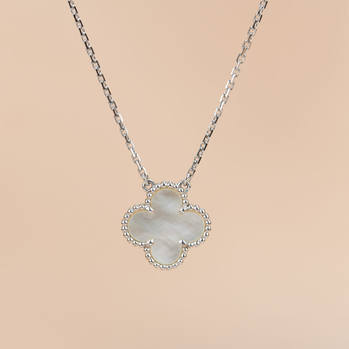 ¡®Lume Jewels¡¯CLOVER 15MM WHITE MOTHER-OF-PEARL SILVER