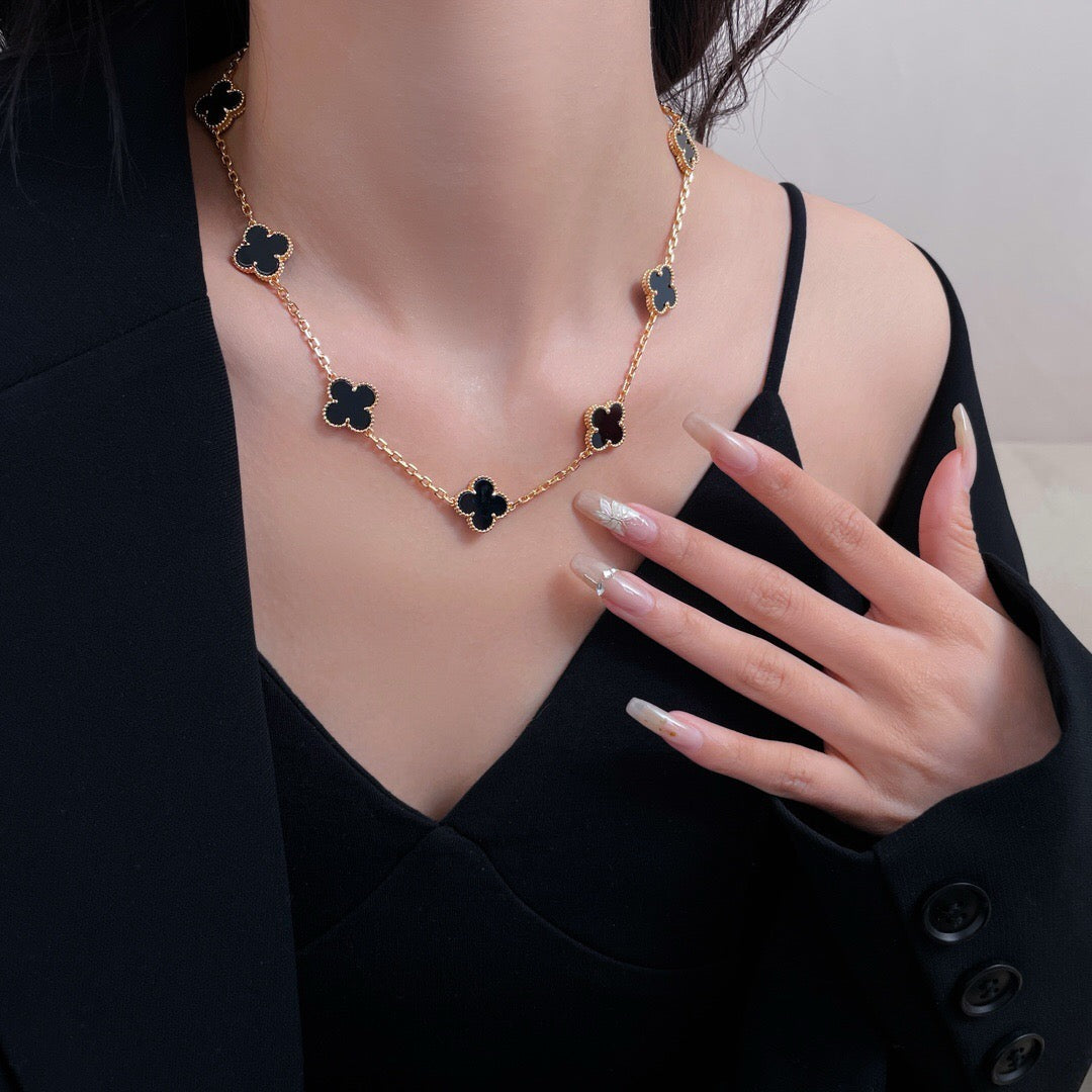 ¡®Lume Jewels¡¯CLOVER 10 MOTIFS ONYX NECKLACE