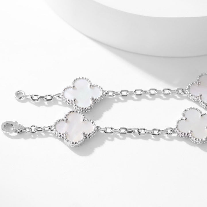 ¡®Lume Jewels¡¯CLOVER 10 MOTIFS WHITE MOTHER OF PEARL NECKLACE