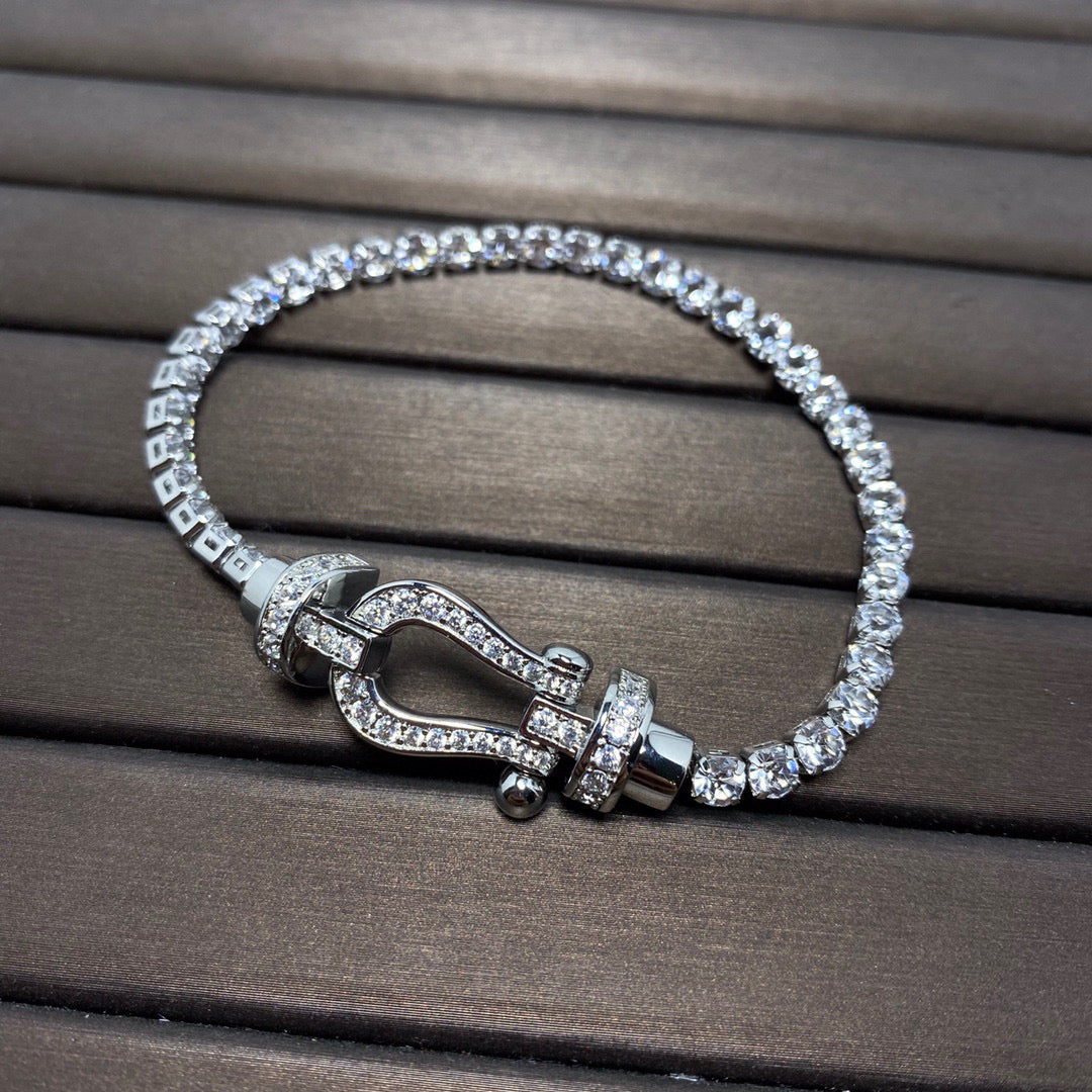 ¡®Lume Jewels¡¯FORCE HORSESHOE DIAMOND TENNIS BRACELET