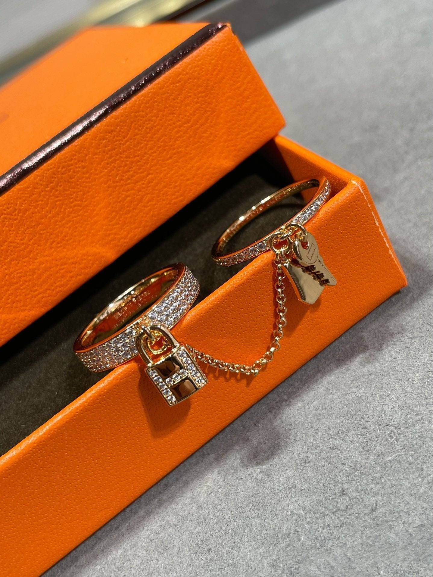 ¡®Lume Jewels¡¯HM KELLY CLOCHETTE DOUBLE RING IN WITH DIAMONDS