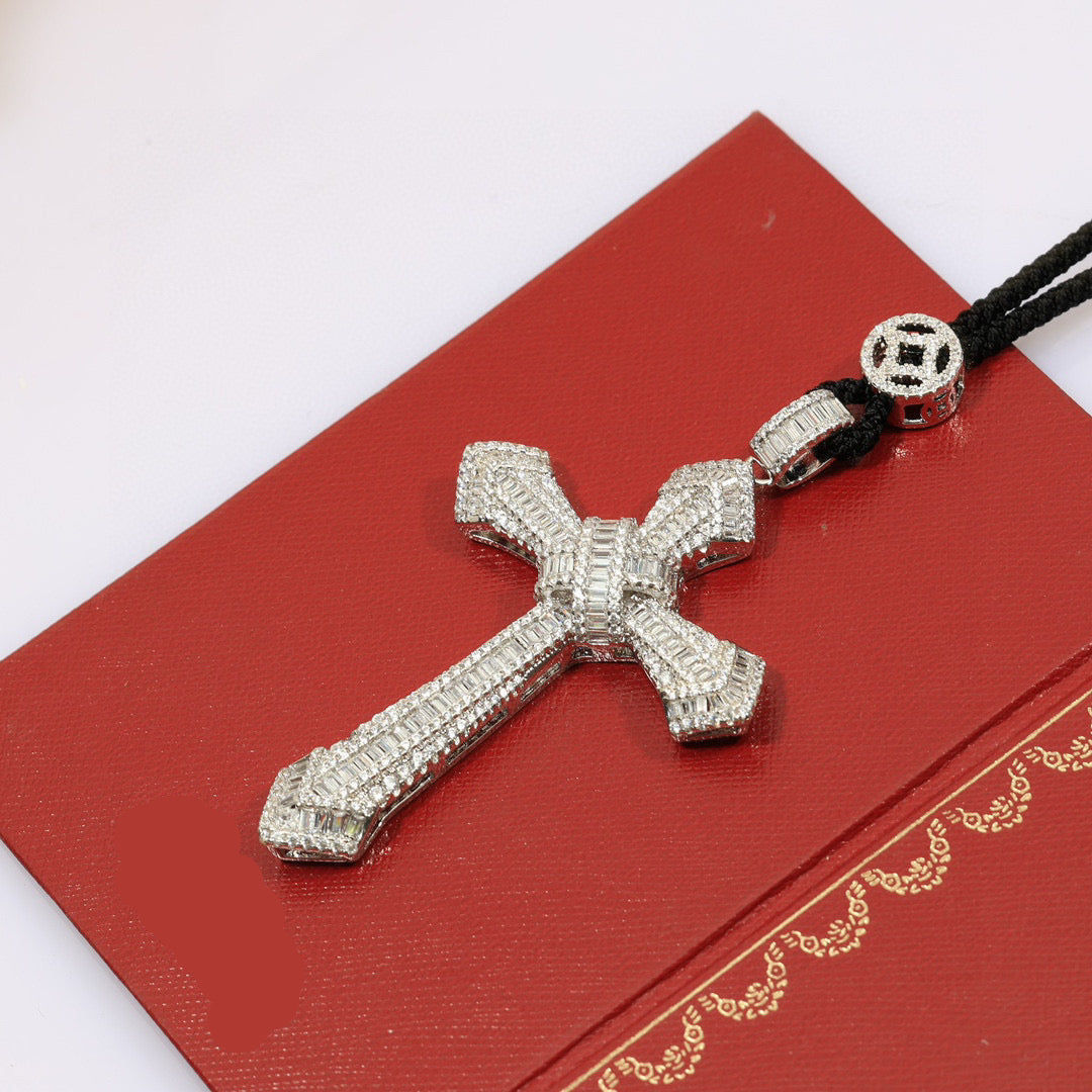 ¡®Lume Jewels¡¯Pave Cross Pendant Necklace