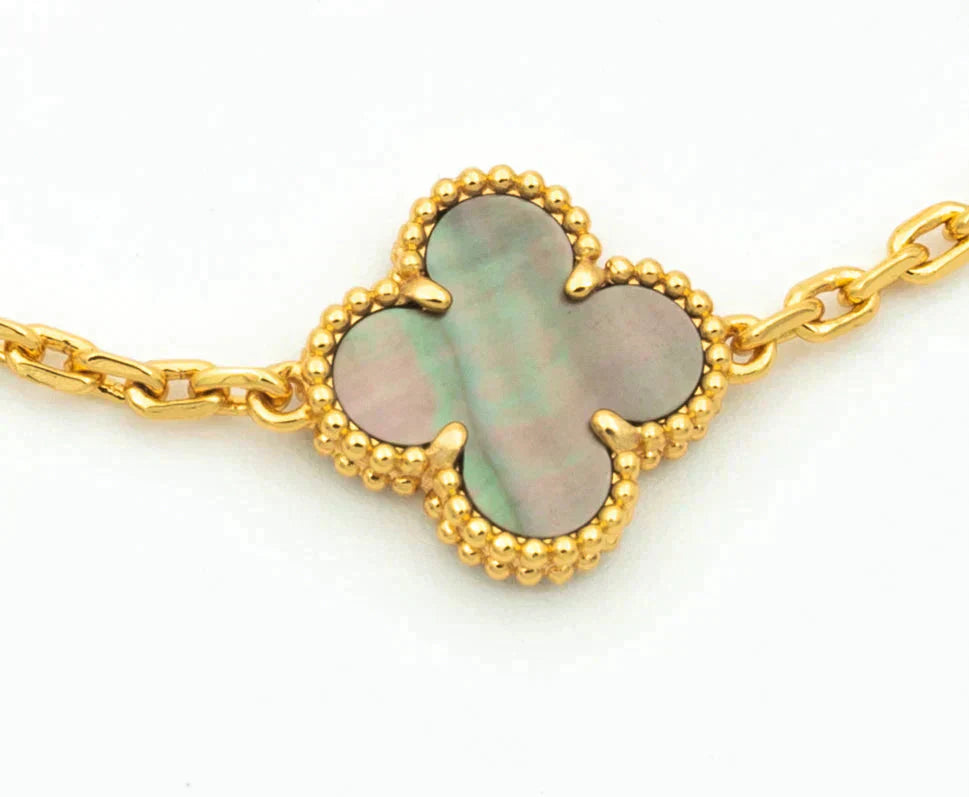 [Lume Jewels]New CLOVER 5 MOTIF GRAY MOP BRACELET COLLECTION