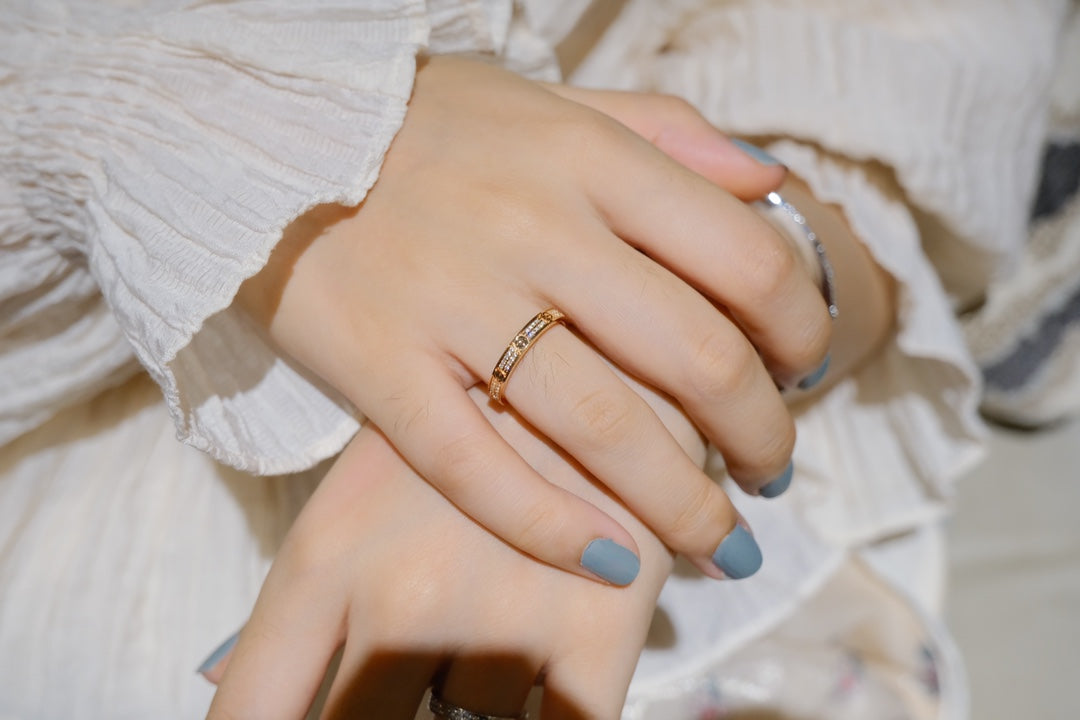 ¡®Lume Jewels¡¯LOVE RING 2.65MM DIAMOND