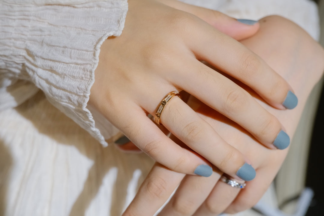 ¡®Lume Jewels¡¯LOVE RING 2.65MM DIAMOND