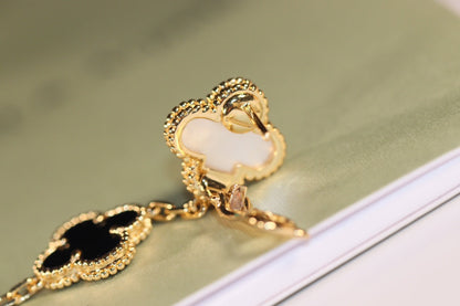 ¡®Lume Jewels¡¯CLOVER EARRINGS GOLD ONYX MOP 3 MOTIF