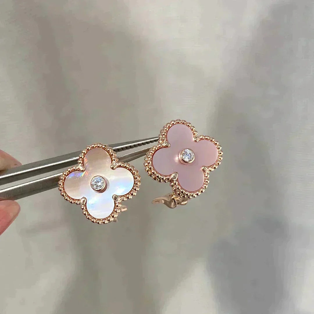 ¡®Lume Jewels¡¯CLOVER MEDIUM 1 MOTIFS  PINK MOP DIAMOND EARRINGS