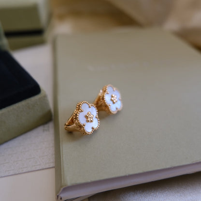 ¡®Lume Jewels¡¯LUCKY PINK GOLD WHITE MOP EARRINGS