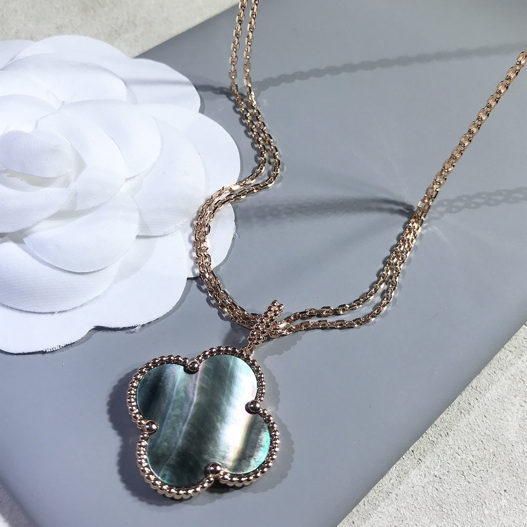 ¡®Lume Jewels¡¯CLOVER 25MM GOLD DARK MOP BIG CLOVER NECKLACE