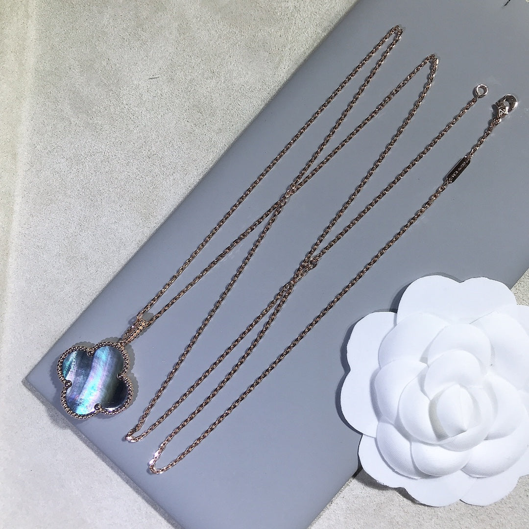 ¡®Lume Jewels¡¯CLOVER 25MM GOLD DARK MOP BIG CLOVER NECKLACE
