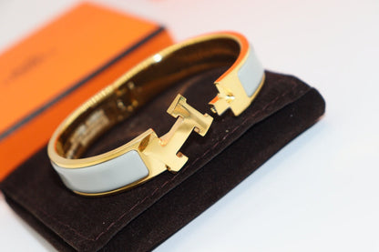 ¡®Lume Jewels¡¯H LIGHT BLUE BRACELET