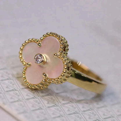 ¡®Lume Jewels¡¯CLOVER PINK MOP RING GOLD DIAMOND