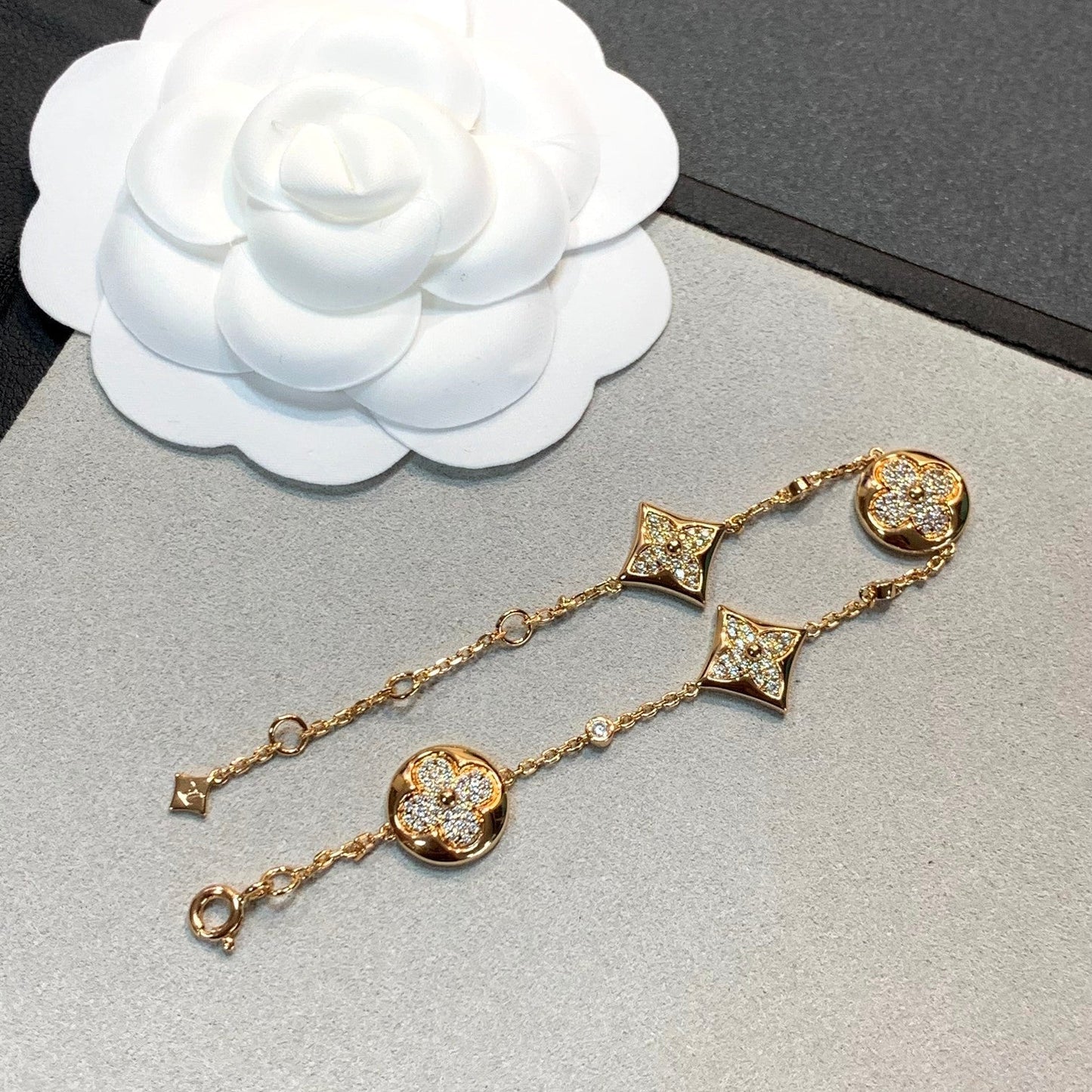 ¡®Lume Jewels¡¯STAR AND SUN 4 MOTIFS GOLD DIAMONDS BRACELET