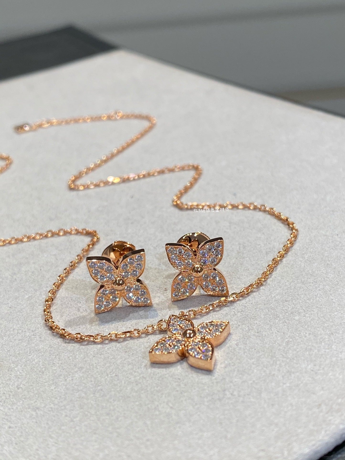 ¡®Lume Jewels¡¯STAR DIAMOND NECKALCE