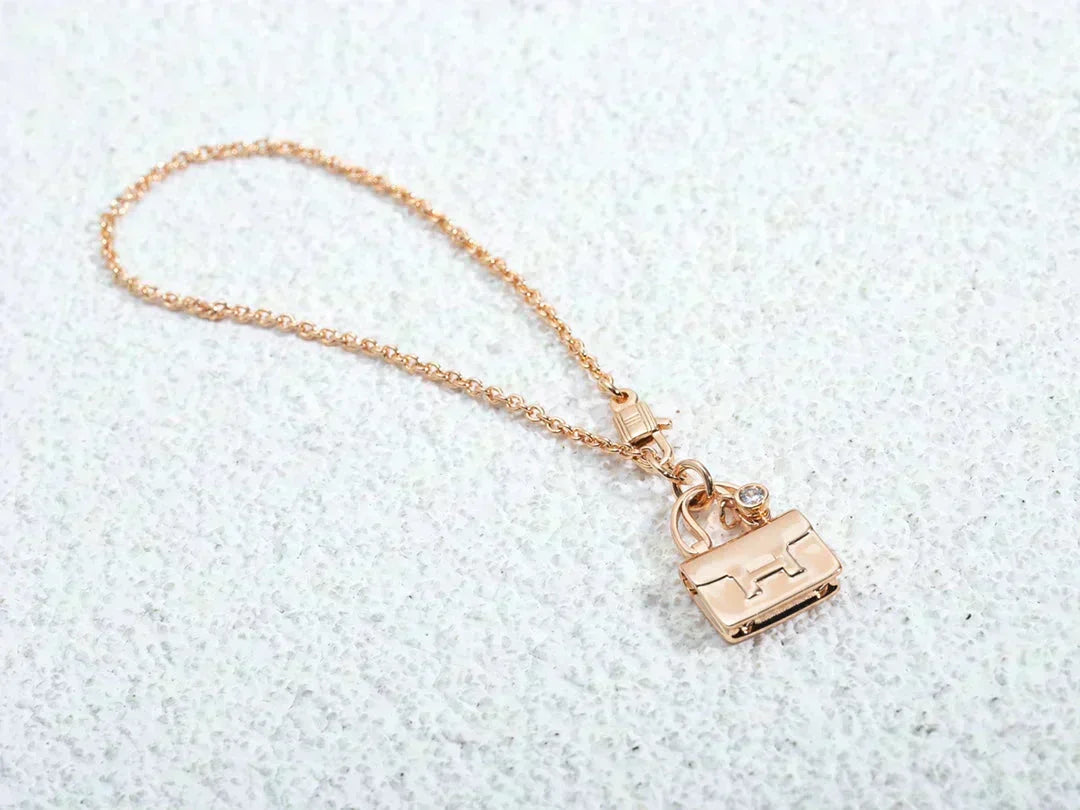 ¡®Lume Jewels¡¯AMULETTE PEDANT ROSE GOLD NECKLACE