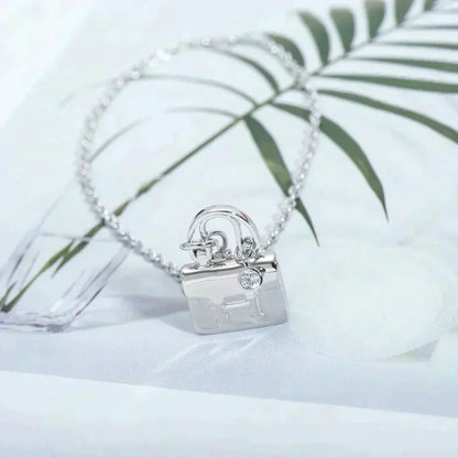 ¡®Lume Jewels¡¯AMULETTE PEDANT SILVER NECKLACE