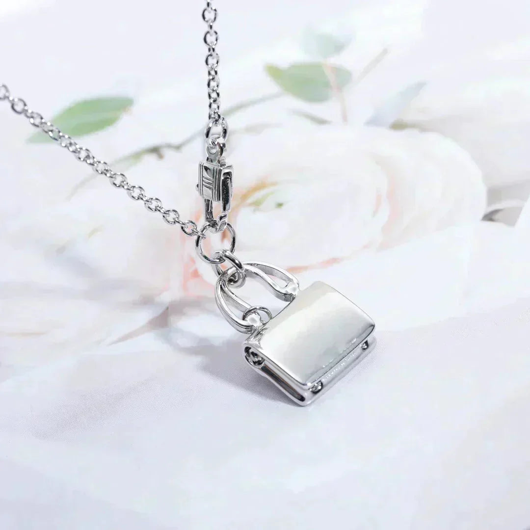 ¡®Lume Jewels¡¯AMULETTE PEDANT SILVER NECKLACE