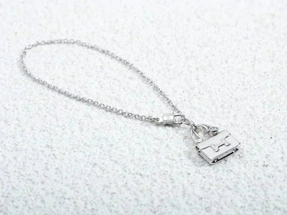 ¡®Lume Jewels¡¯AMULETTE PEDANT SILVER NECKLACE