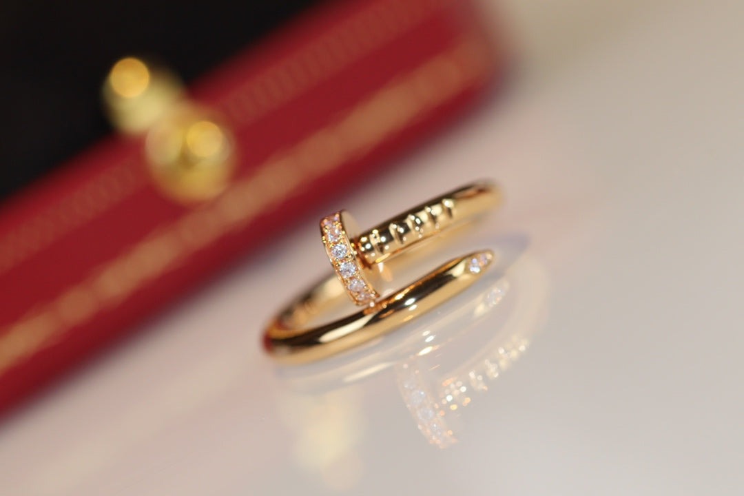 [Lume Jewels]Size 7 ring with real gold and diamonds