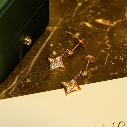 ¡®Lume Jewels¡¯STAR DIAMONDS EARRINGS GOLD