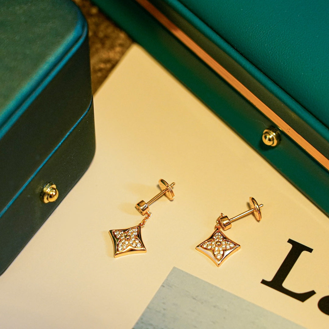 ¡®Lume Jewels¡¯STAR DIAMONDS EARRINGS GOLD