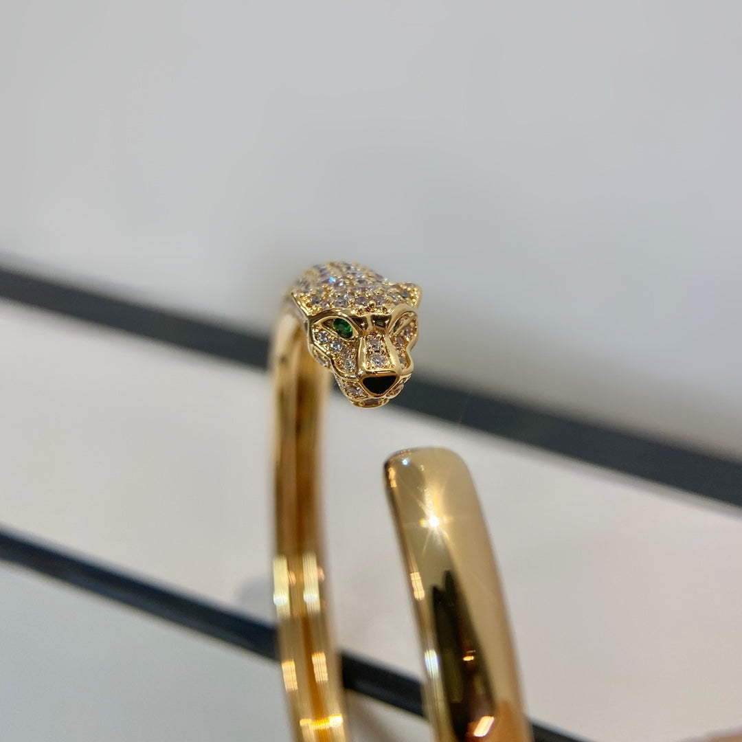 ¡®Lume Jewels¡¯PANTHERE GOLD DIAMOND OPEN BRACELET