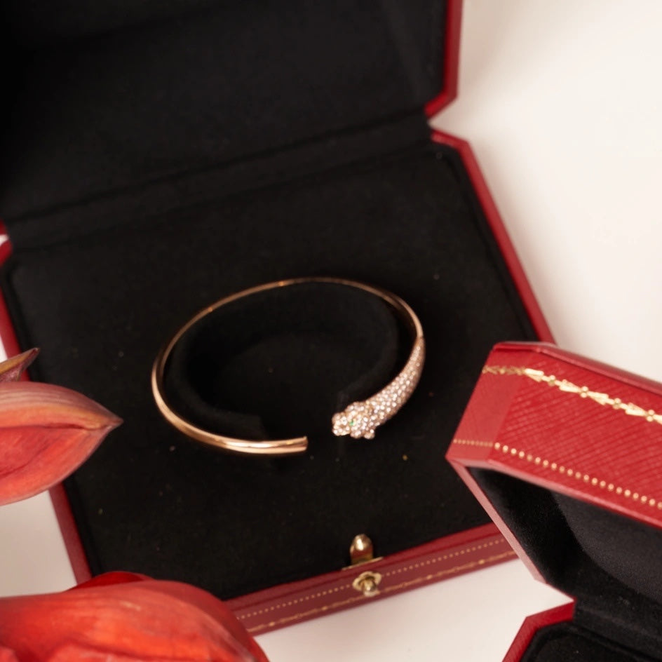 ¡®Lume Jewels¡¯PANTHERE ROSE GOLD DIAMOND OPEN BRACELET