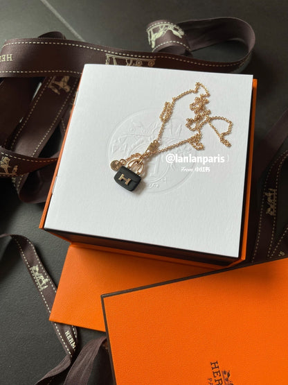 ¡®Lume Jewels¡¯CONSTANCE BLACK PEDANT PINK GOLD NECKLACE