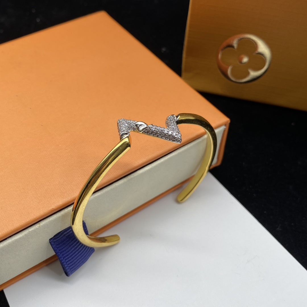 ¡®Lume Jewels¡¯VOLTE UPSITE DOWN DIAMOND GOLD OPEN BRACELET