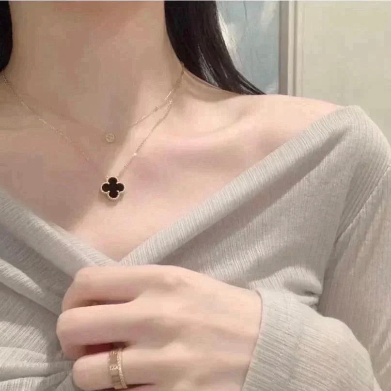 ¡®Lume Jewels¡¯CLOVER 15MM BLACK ONYX SINGLE FLOWER NECKLACE