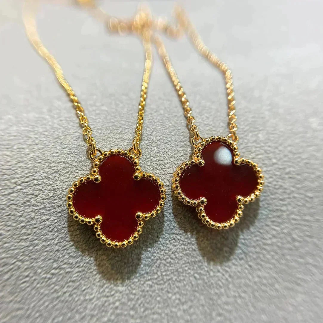 ¡®Lume Jewels¡¯CLOVER 15MM CARNELIAN SINGLE FLOWER NECKLACE