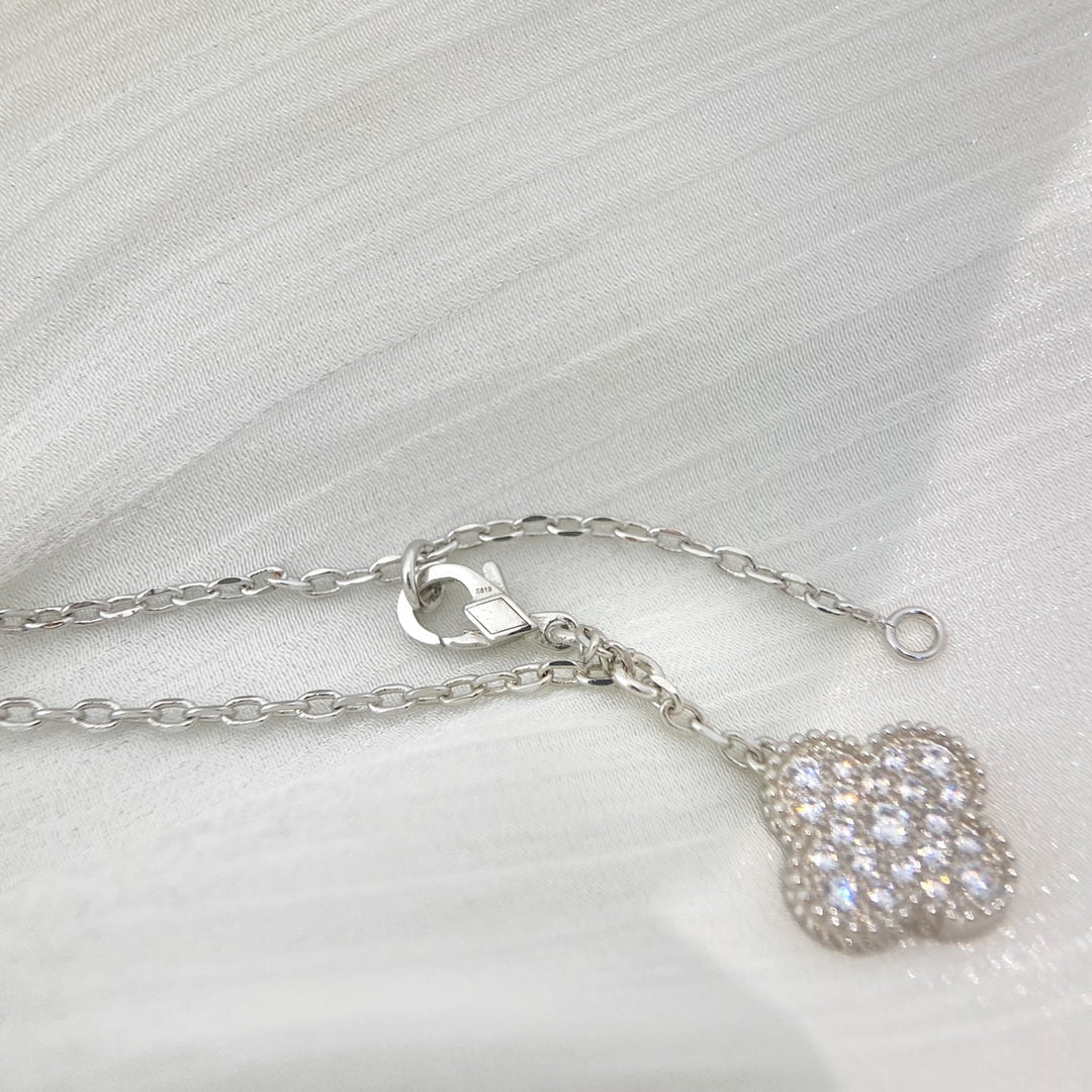 ¡®Lume Jewels¡¯CLOVER 5 MOTIFS SILVER DIAMONDS NECKLACE