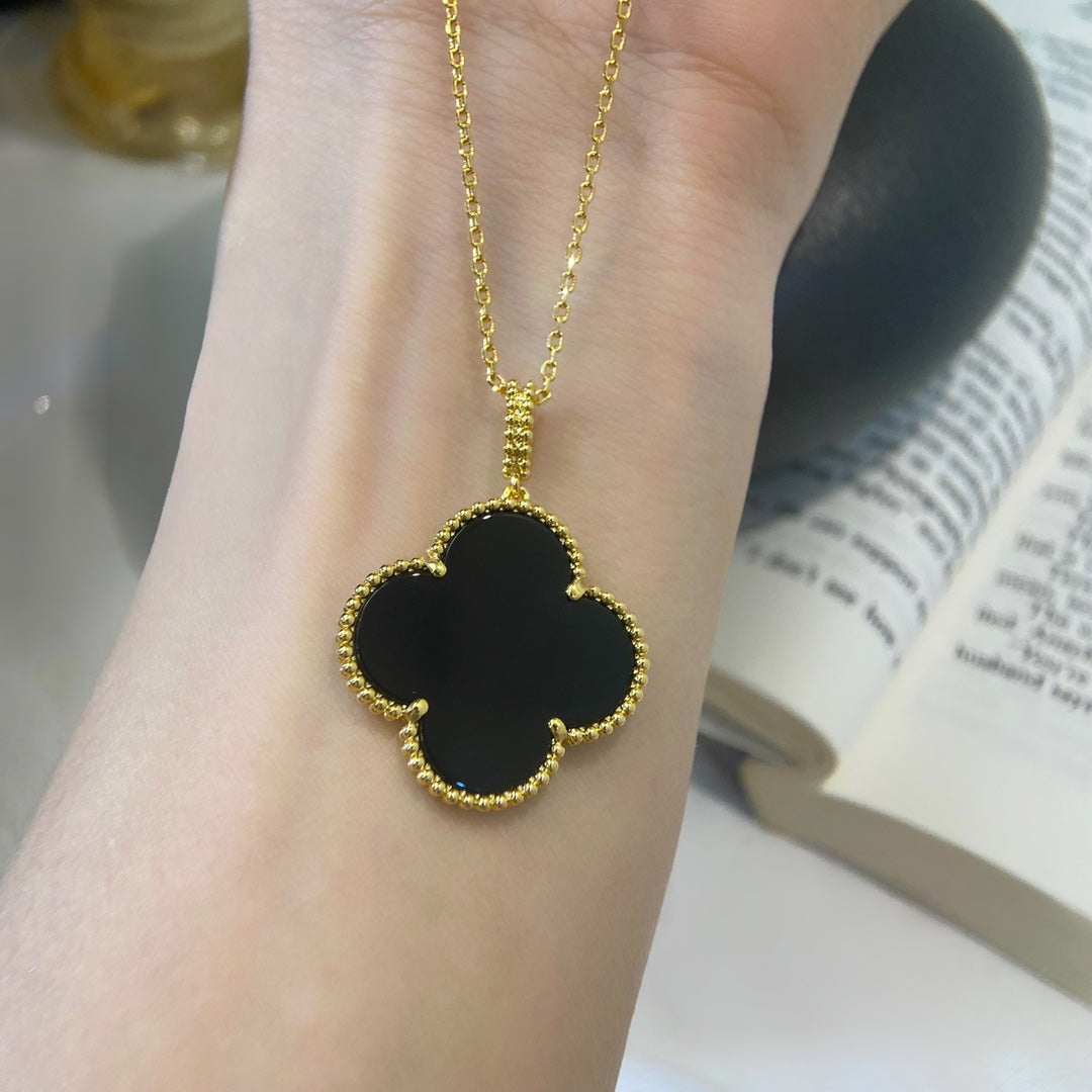 ¡®Lume Jewels¡¯CLOVER 25MM NECKLACE GOLD ONYX
