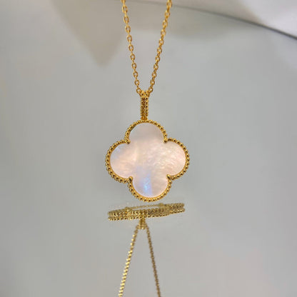 ¡®Lume Jewels¡¯CLOVER 25MM MOP LARGE PENDANT NECKLACE