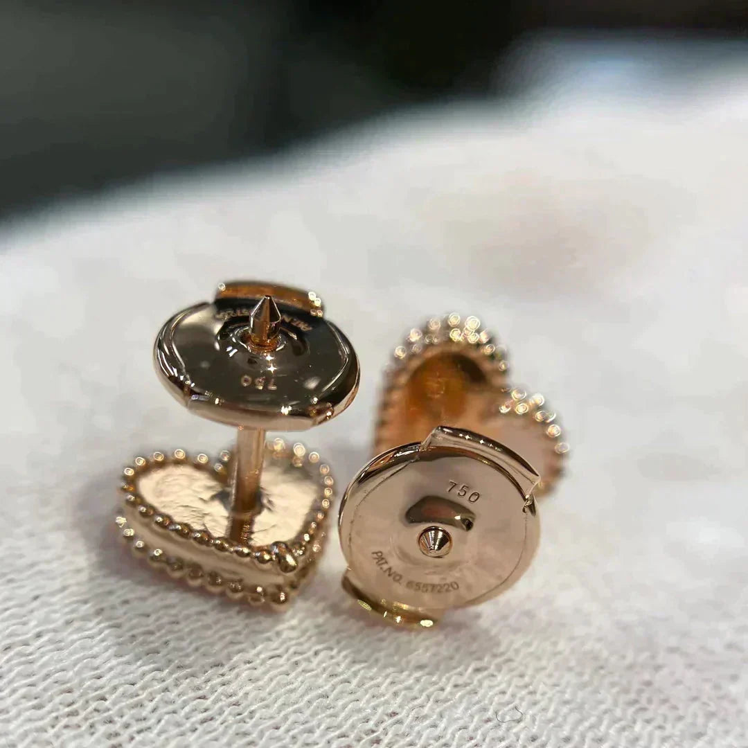 ¡®Lume Jewels¡¯HEART CARNELIAN STUD EARRINGS