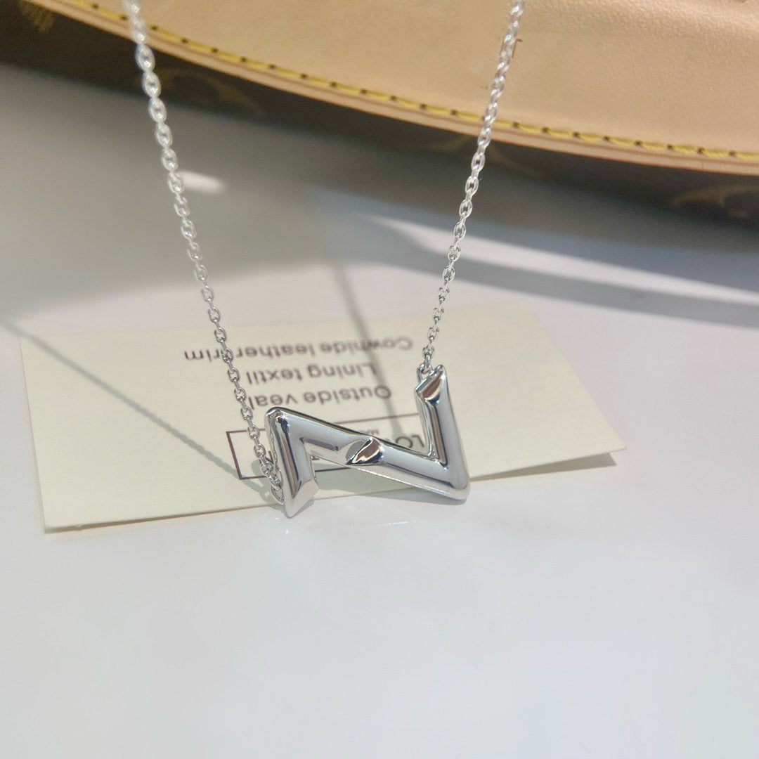 ¡®Lume Jewels¡¯VOLTE UPSIDE DOWN NECKLACE