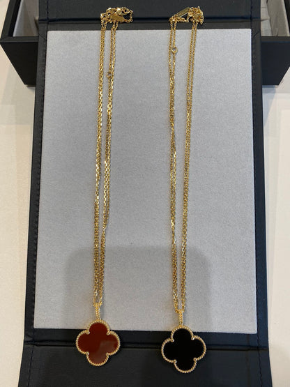 ¡®Lume Jewels¡¯CLOVER 25MM NECKLACE GOLD CARNELIAN