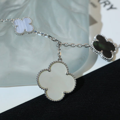 ¡®Lume Jewels¡¯CLOVER BRACELET 5 MOTIFS MOP CHALCEDONY SILVER