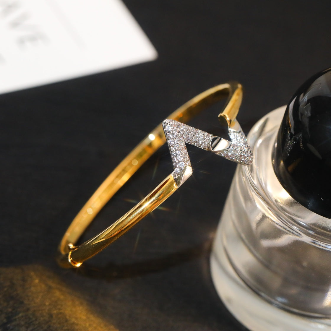 ¡®Lume Jewels¡¯VOLTE UPSITE DOWN GOLD DIAMOND BRACELET