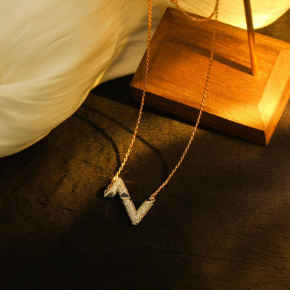 ¡®Lume Jewels¡¯VOLT SILVER DIAMOND PEDANT NECKLACE
