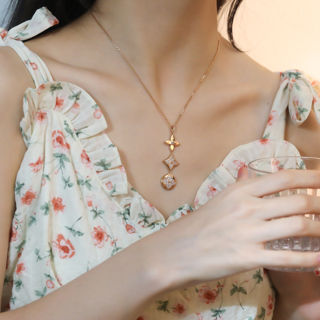 ¡®Lume Jewels¡¯STAR AND SUN DIAMOND PINK GOLD NECKLACE