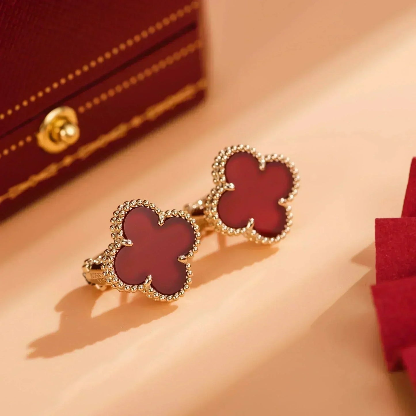 ¡®Lume Jewels¡¯CLOVER MEDIUM 1 MOTIFS CARNELIAN  EARRINGS