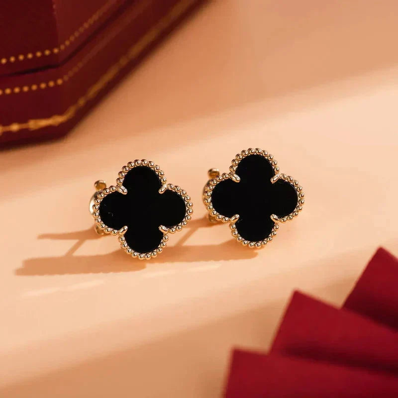 ¡®Lume Jewels¡¯CLOVER MEDIUM 1 MOTIFS  ONYX STUD EARRINGS