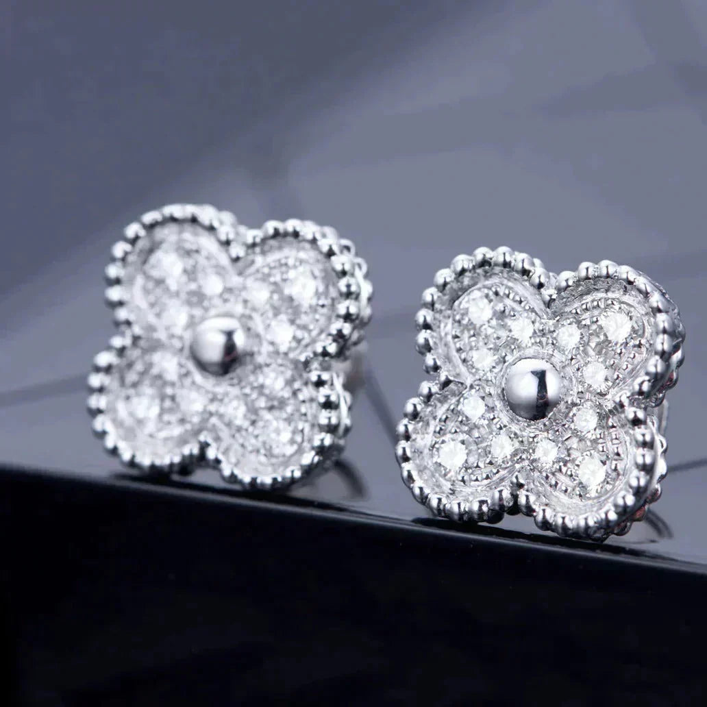 ¡®Lume Jewels¡¯CLOVER 1 MOTIFS DIAMOND STUD EARRINGS SILVER