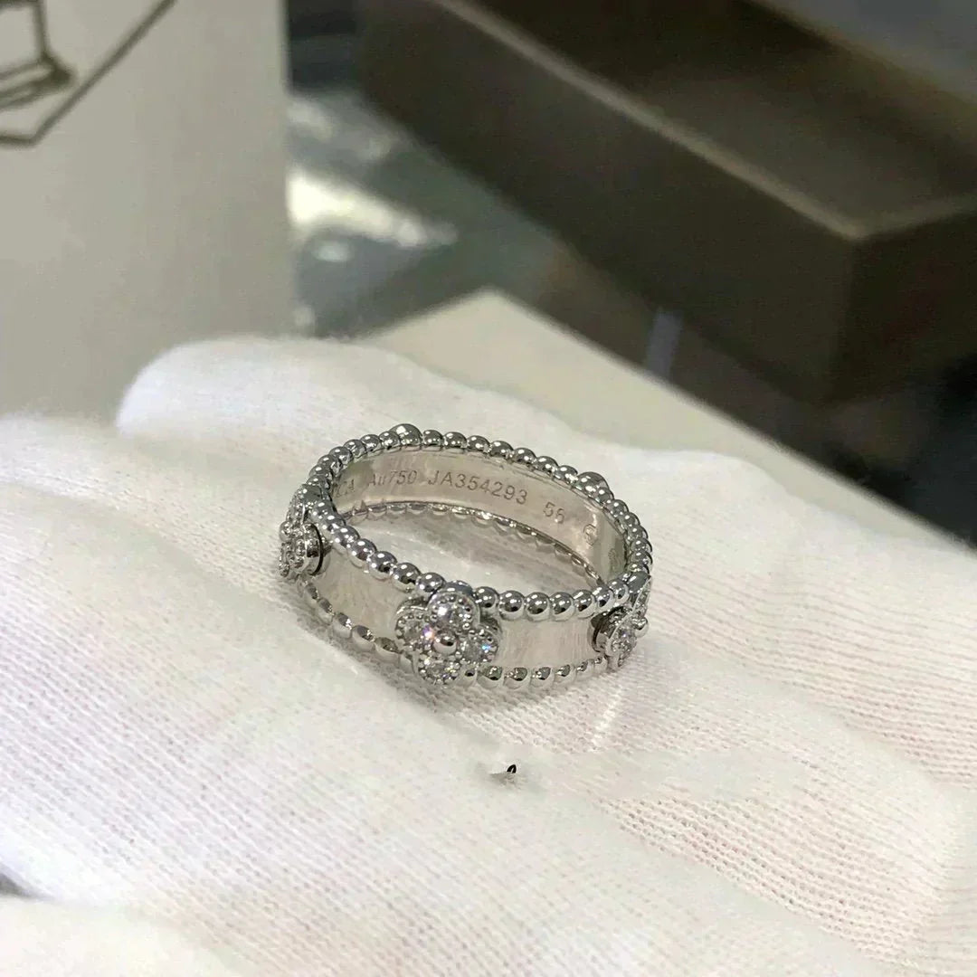 ¡®Lume Jewels¡¯PERLEE DIAMOND RING