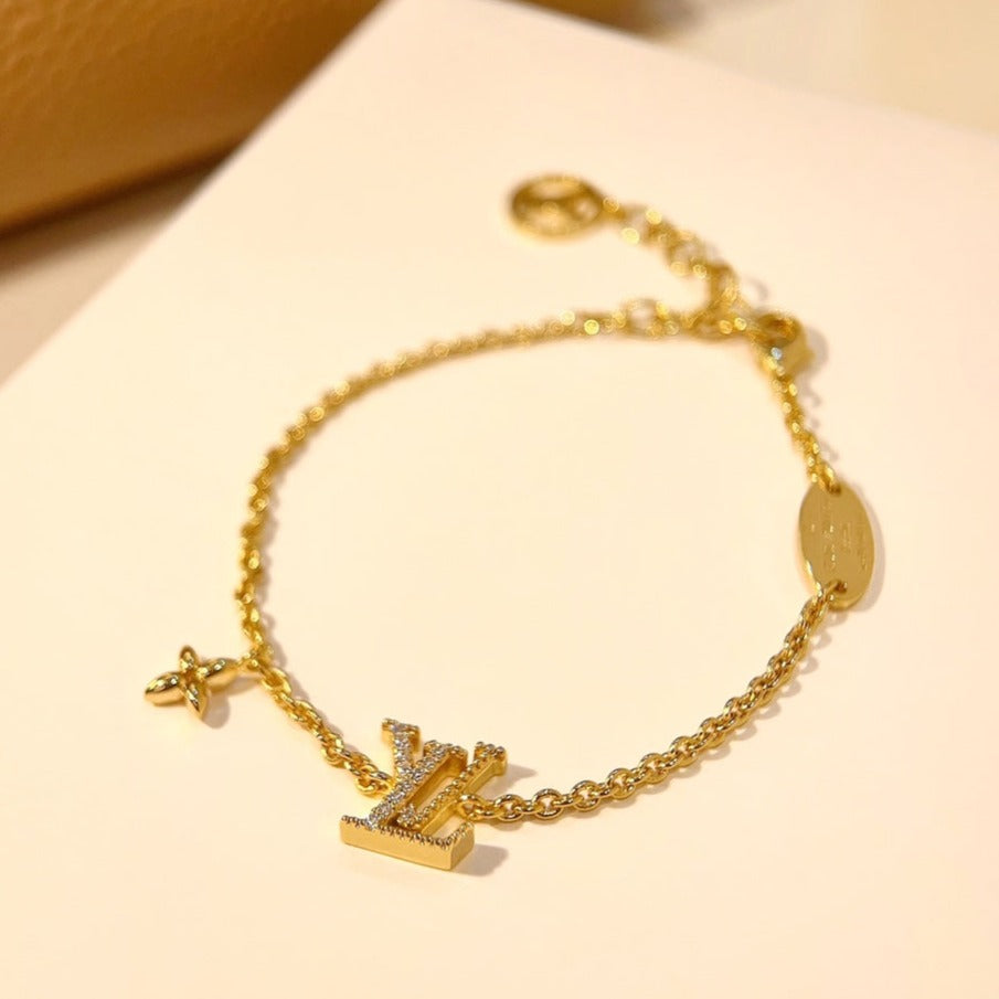¡®Lume Jewels¡¯LOGO STAR MOTIF GOLD BRACELET